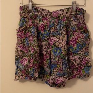 Free people Soft summery floral shorts